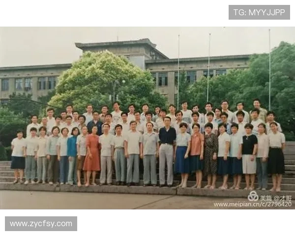 追忆1998年世界杯日本队的初登场与奋斗足迹与梦想启航的青春篇章